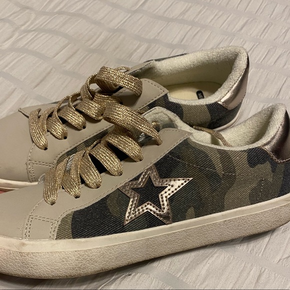 No Boundaries Camo Starred Memory Foam Sneakers. Size Juniors 7.5 - Picture 6 of 7